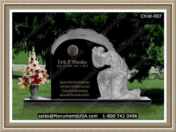 Pet-Grave-Monuments-With-Vase